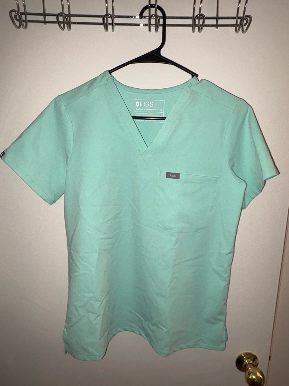Figs Women's Catarina One-Pocket Scrub Top